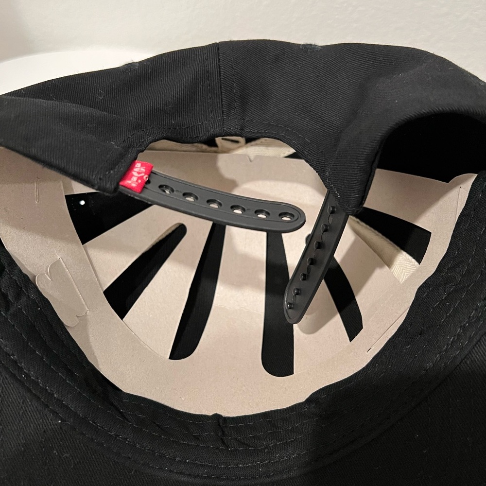 Levi’s SnapBack NWT - Picture 5 of 9